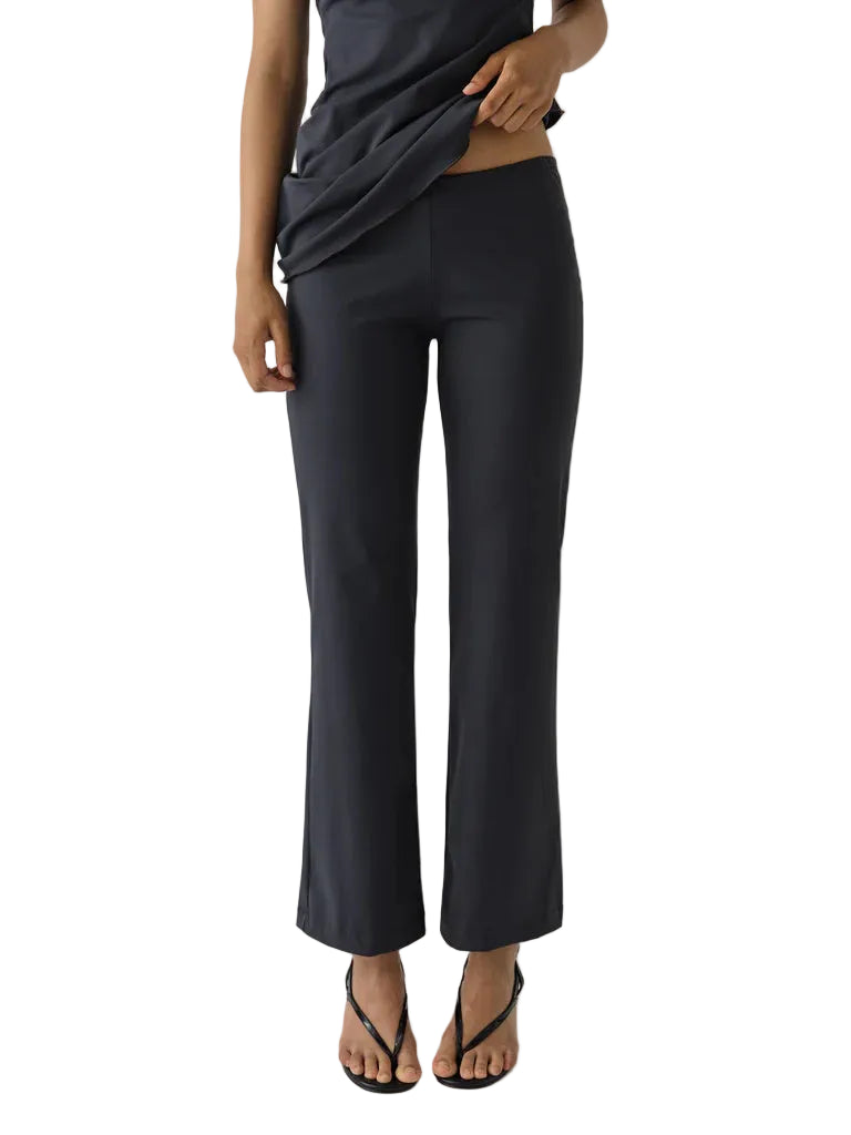 Gimaguas Sandal Wedge in Black