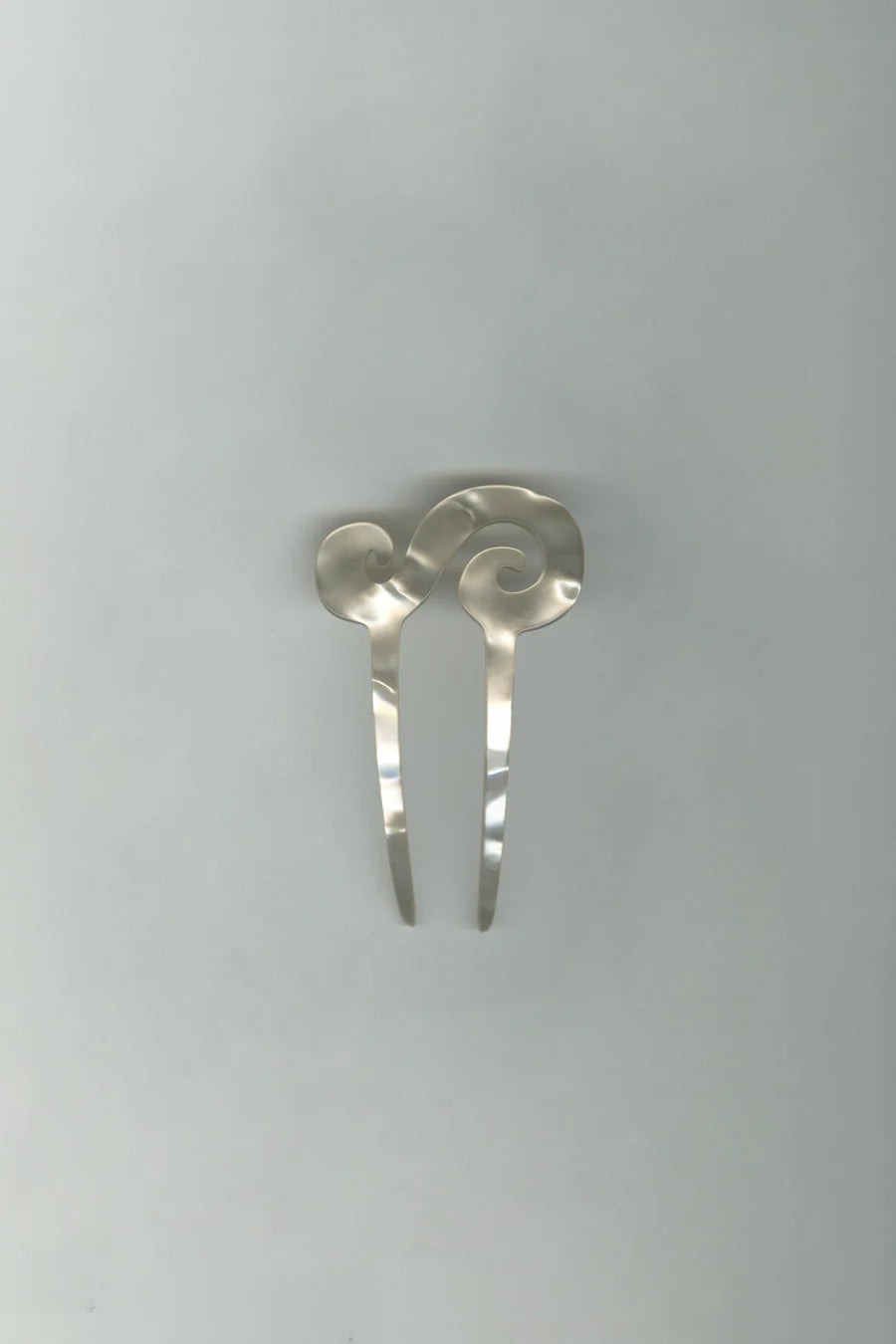 Merrma Earth Spiral French Pin in Pearl